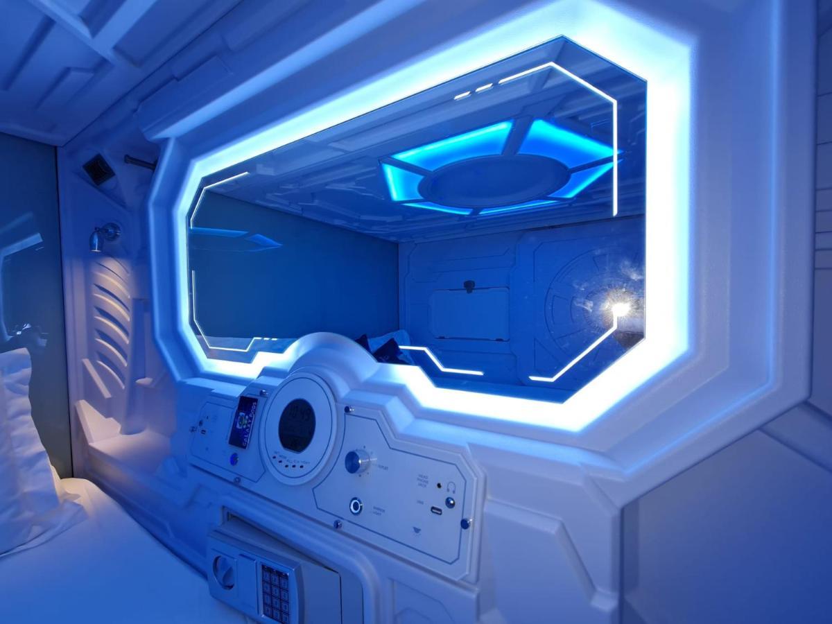 Galaxy Pods Capsule Hotel Boat Quay Singapore Buitenkant foto