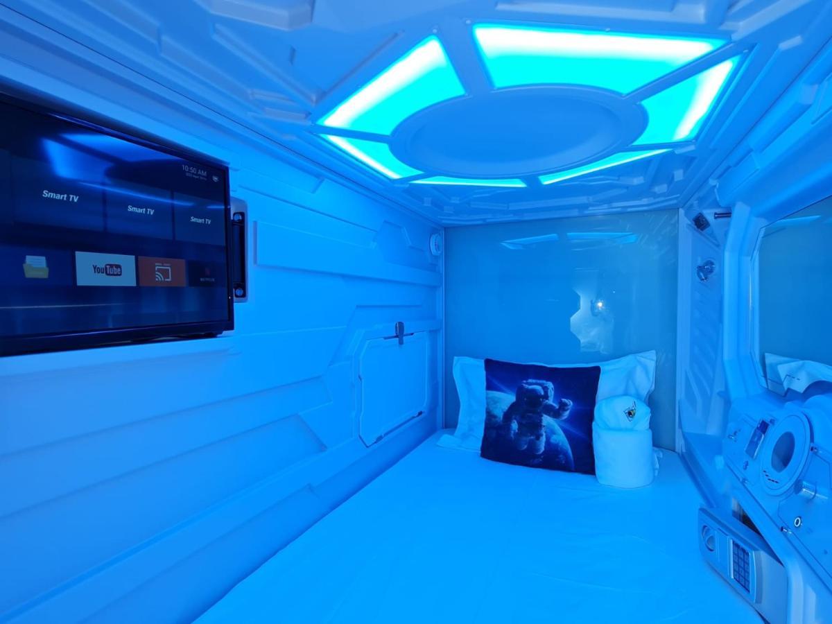 Galaxy Pods Capsule Hotel Boat Quay Singapore Buitenkant foto