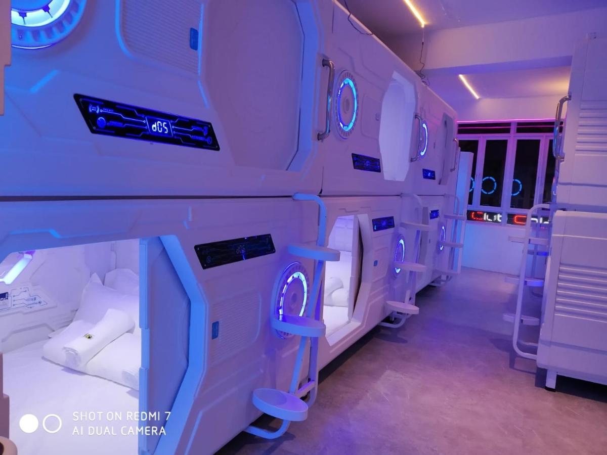 Galaxy Pods Capsule Hotel Boat Quay Singapore Buitenkant foto